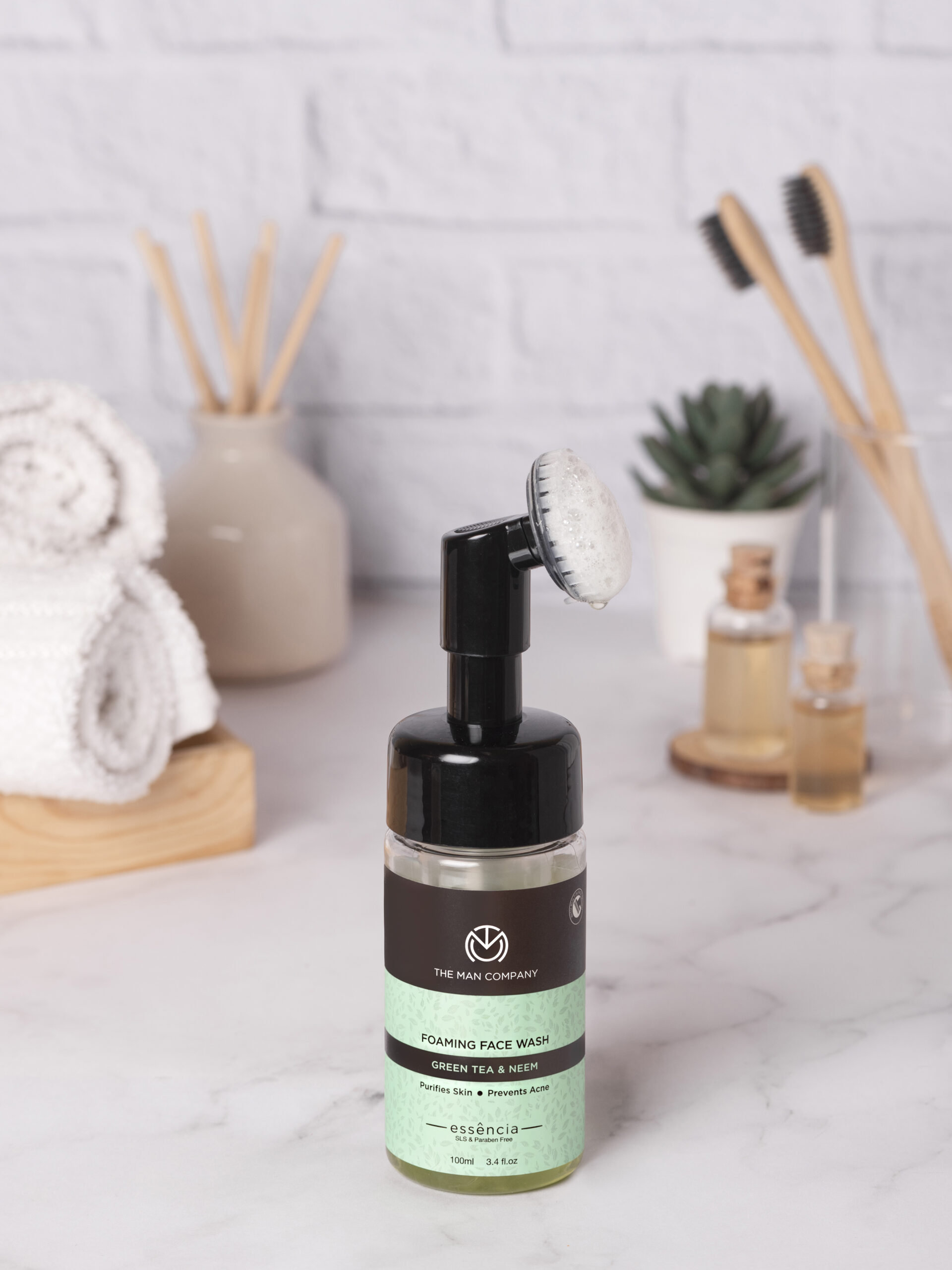 The Man Company foaming face wash